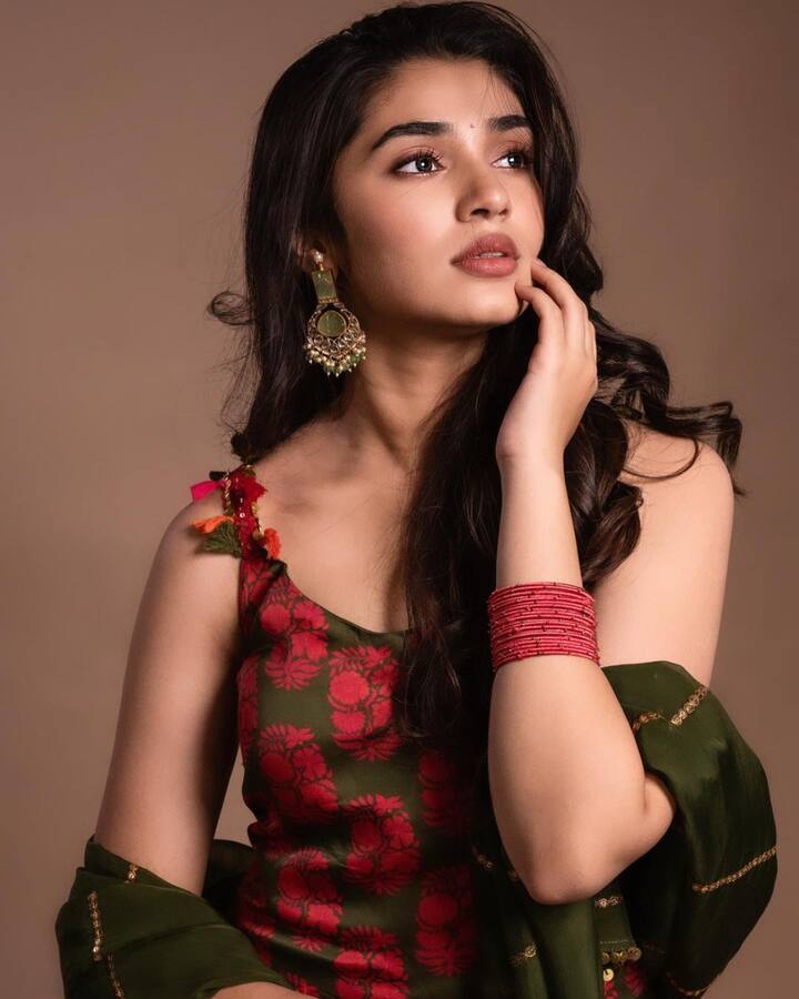 అందాల బొమ్మ కృతిశెట్టి లేటెస్ట్ ఫొటోస్ - Image Credit: Krithi Shetty/Instagram