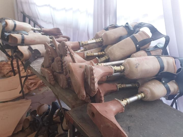 Chhattisgarh: गुजरात से जगदलपुर पहुंचे 2 दिव्यांग, सैकड़ों लोगों के चेहरे पर लौटाई मुस्कान, जानिए कैसे