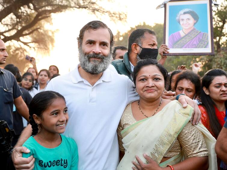 Bharat Jodo Yatra: On Indira Gandhi's Birth Anniversary, Rahul Gandhi Marches With Women Today In 'Shakti Walk' On Indira Gandhi's Birth Anniversary, Rahul Gandhi Marches With Women Today In 'Shakti Walk'