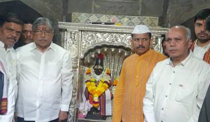 यंदा कोरोनामुक्त यात्रा होत असल्याने 10 ते 12 लाख भाविक अलंकापुरीत दाखल होण्याची शक्यता आहे. त्यात राज्यातील अनेक दिंड्यांच्या समावेश असणार आहे.