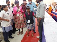 छत्तीसगढ़: 11 साल की उम्र में जमीन पर रखा पहला कदम, शिक्षिका की वजह से लौटी मासूम के चेहरे की मुस्कान