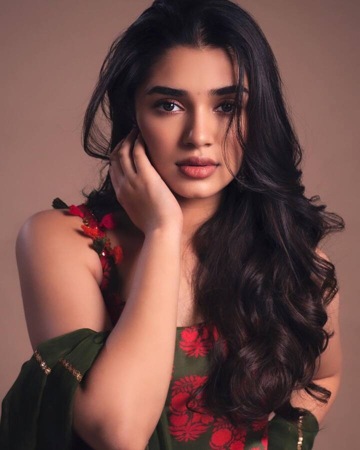 అందాల బొమ్మ కృతిశెట్టి లేటెస్ట్ ఫొటోస్ - Image Credit: Krithi Shetty/Instagram