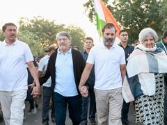 Bharat Jodo Yatra: ज्येष्ठ अभिनेते अमोल पालेकर, संध्या गोखले भारत जोडो यात्रेत सहभागी; पाहा फोटो