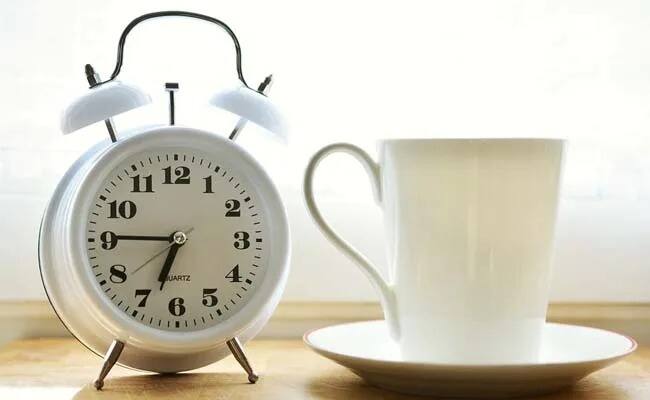 ਕਿਹਾ ਜਾਂਦਾ ਹੈ ਕਿ ਜੇਕਰ ਸਵੇਰ ਦੀ ਸ਼ੁਰੂਆਤ ਚੰਗੀ ਹੋਵੇ ਤਾਂ ਤੁਹਾਡਾ ਸਾਰਾ ਦਿਨ ਵਧੀਆ ਅਤੇ ਚੰਗਾ ਬੀਤਦਾ ਹੈ। ਸਵੇਰ ਦੀ ਸਿਹਤਮੰਦ ਰੁਟੀਨ ਹੀ ਤੁਹਾਨੂੰ ਫਿੱਟ ਅਤੇ ਚੁਸਤ ਬਣਾਉਂਦੀ ਹੈ।