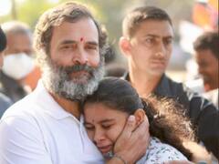 भारत जोड़ो यात्रा में राहुल गांधी का हाथ पकड़कर चलते दिखे लोग, सिनेमा जगत के सितारे भी हुए शामिल- देखें तस्वीरें