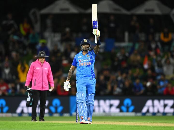 IND vs NZ 2nd T20 India Sets 192 Runs Target Against New Zealand Suryakumar Yadav Hits Century Scored 111 off 51 Balls IND vs NZ 2nd T20 : सूर्यादादाचं दमदार शतक, नाबाद 111 धावांच्या जोरावर भारताचं न्यूझीलंड समोर 192 धावाचं आव्हान