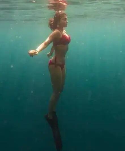 આ સિવાય શ્રેયા સરન પણ એક વખત બ્લેક મોનોકિનીમાં જોવા મળી હતી.