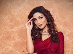 PHOTO: बिग बॉस' फेम डोनल बिश्तचा ग्लॅम अंदाज; साडीत केलं नवं फोटोशूट!