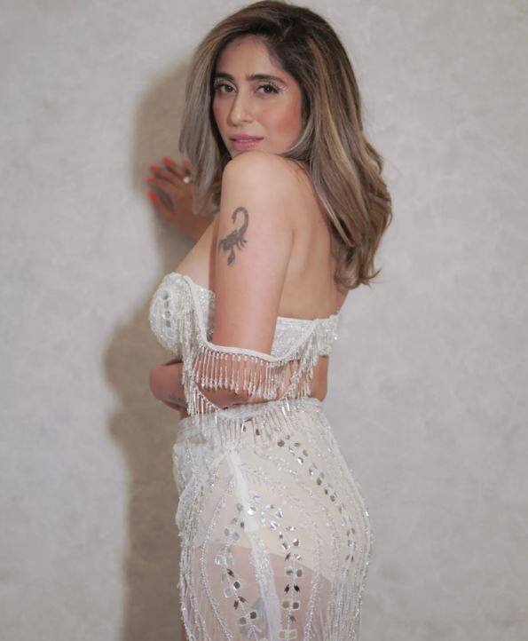 નેહા પોતાના જિમ લૂકને લઈ પણ ઘણી વખત ચર્ચામાં રહે છે. (તમામ તસવીરો નેહા ઈન્સ્ટાગ્રામ)