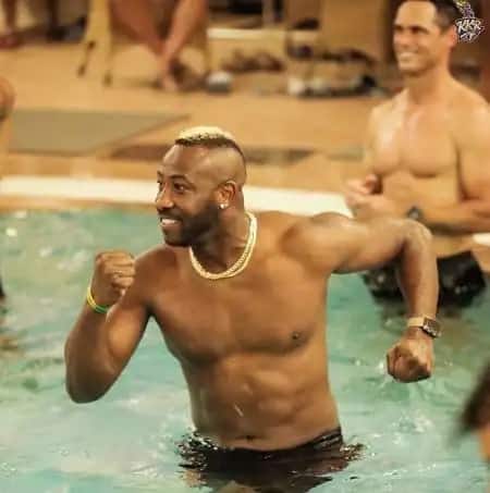 આન્દ્રે રસેલે થોડા સમય પહેલા જ સોશિયલ મીડિયા પર જે ફોટો શેર કર્યો છે તેમાં આ ઓલરાઉન્ડર એકદમ ફિટ દેખાય છે.