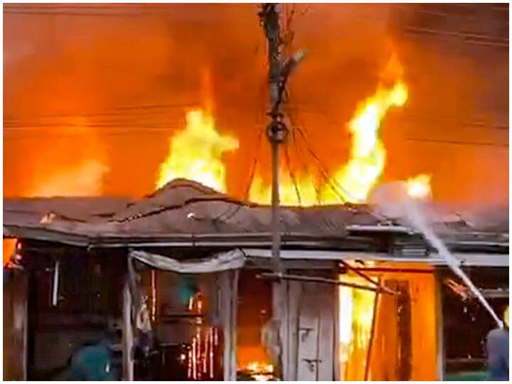 West Bengal Fire: 12 Wounded, 50 House Gutted In Siliguri's Slum Blaze West Bengal Fire: 12 Wounded, 50 Houses Gutted In Siliguri's Slum Blaze