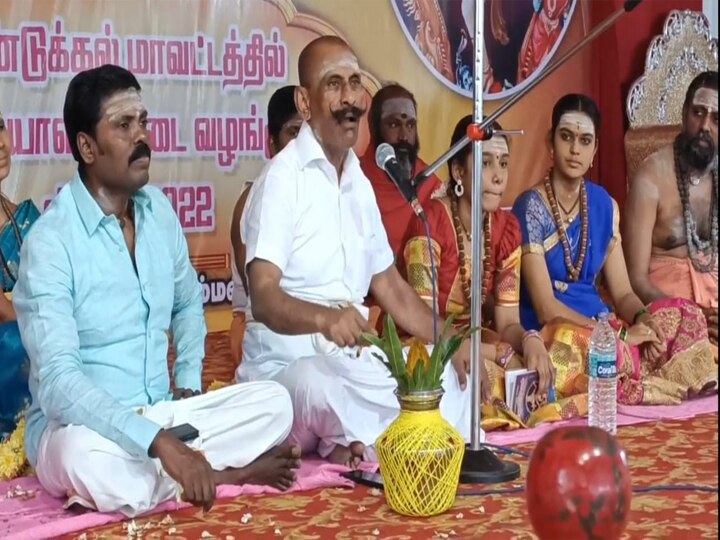 ஆண்டவன் தான் அதிகாரிகளுக்கு பிச்சை இட வேண்டும், அதிகாரிகளோ, அரசியல்வாதிகளோ ஆண்டவனுக்கு பிச்சை இடக்கூடாது  - பொன்மாணிக்க வேல்