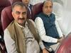 Himachal Pradesh: फ्लाइट में मिले CM जयराम ठाकुर और कांग्रेस नेता सुखविंदर सिंह सुक्खू, फोटो सोशल मीडिया पर वायरल
