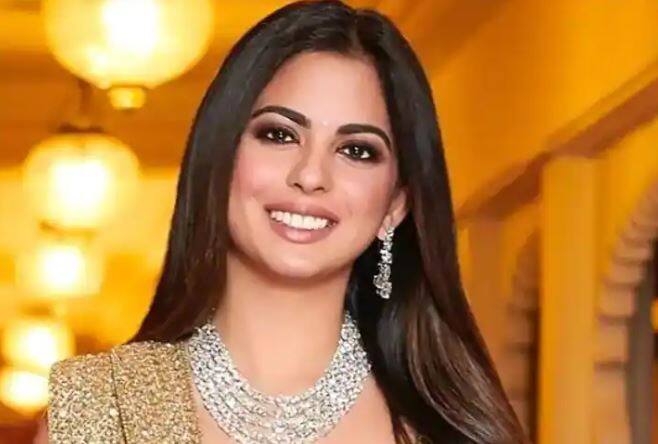 isha ambani and anand piramal have become parents and blessed by twin Isha Ambani Baby: ਮੁਕੇਸ਼ ਅੰਬਾਨੀ ਦੀ ਬੇਟੀ ਈਸ਼ਾ ਅੰਬਾਨੀ ਦੇ ਘਰ ਆਈਆਂ ਖ਼ੁਸ਼ੀਆਂ, ਦਿੱਤਾ ਜੁੜਵਾ ਬੱਚਿਆਂ ਨੂੰ ਜਨਮ