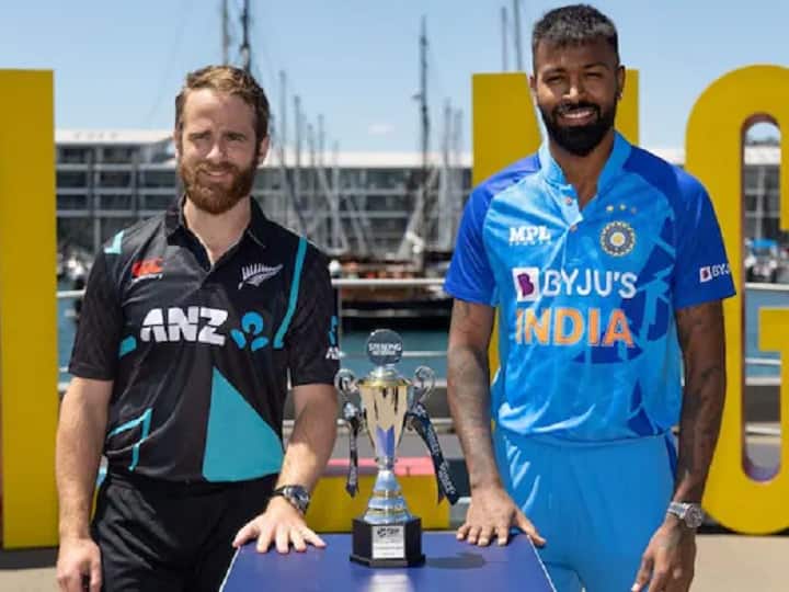 IND vs NZ 2nd T20I New Zealand win toss Bowl First pitch report Mount Maunganui India and New Zealand playing 11 IND vs NZ 2nd T20I: न्यूजीलैंड ने जीता टॉस, पहले गेंदबाजी का फैसला; ऐसी है दोनों टीमों की प्लेइंग-11
