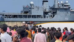 Navy War Ship Sukanya At Krishnapatnam Port: యుద్ధ నౌక సందర్శనకు భారీగా ప్రజలు