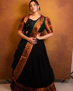 GeethaMadhuri: చీరలో హొయలుపోతున్న సింగర్ గీతా మాధురి!