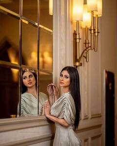 Mouni Roy House Pics: મુંબઈના આ શાનદાર ઘરમાં રહે છે મૌની રોય,  ઈન્ટિરિયર જોઈને તમે ચોંકી જશો