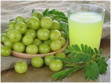 Amla Juice: শীতের মরসুমে আমলকি খাওয়ার বিভিন্ন উপকারিতাগুলো জেনে নিন।