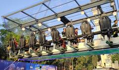 In Pics : चांदणं आणि आकाशाच्या सान्निध्यात 'स्काय डायनिंग'चा अनोखा अनुभव