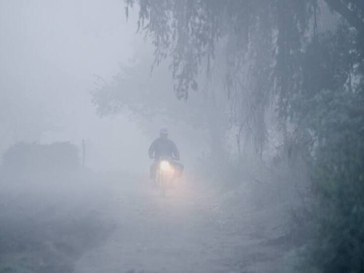 Rajasthan Weather Report Minimum Temperature Falls Winter is coming sky will be clear in Jaipur Kota Udaipur Rajasthan Weather Update: गिर रहा पारा, न्यूनतम तापमान में गिरावट से बढ़ी ठिठुरन, जानिए आपके जिले के मौसम का हाल