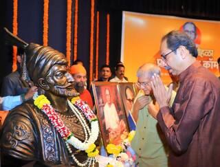 Maharashtra Politics: वंचित आणि ठाकरे गटाच्या युतीनं कुणाला फायदा? प्रकाश आंबेडकरांची मुंबईत किती ताकद