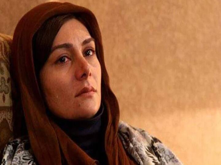 iran anti hijab protest ensues as Iranian Actor Removes Hijab In Insta Post Arrested Day Later ஹிஜாப் இன்றி இன்ஸ்டாவில் போஸ்ட் போட்ட நடிகை...ஒரே நாளில் கைது...ஈரானில் தொடரும் உரிமை மீறல்...!