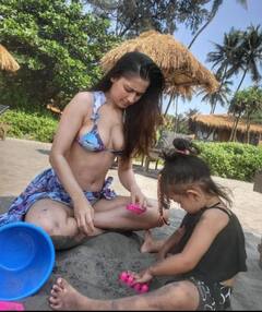 Sanjeeda Shaikh: बेटी के साथ गोवा में मस्ती करती दिखीं संजीदा शेख, बिकिनी में शेयर की ये फोटो