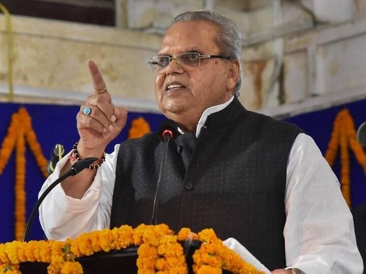 'इंदिरा गांधी की सत्ता चली गई, एक दिन पीएम मोदी भी चले जाएंगे, इसलिए हालात न बिगाड़ें...' जानें सत्यपाल मलिक ने क्यों कहा ऐसा Satyapal Malik Says PM Narendra Modi Will lose power like Indira Gandhi Also Talks About Agnipath Yojana 'इंदिरा गांधी की सत्ता चली गई, एक दिन पीएम मोदी भी चले जाएंगे, इसलिए हालात न बिगाड़ें...' जानें सत्यपाल मलिक ने क्यों कहा ऐसा