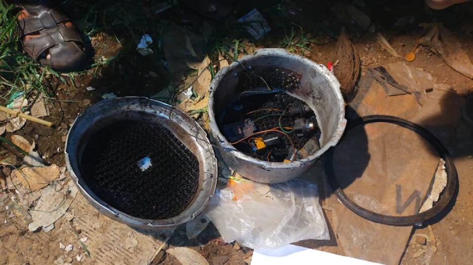 mangaluru auto rickshaw blast cooker bomb explosion dgp told terrorist incident Mangaluru Blast Case : रिक्षामधून कुकर बॉम्ब घेऊन जात होता आरोपी, अचानक झाला स्फोट; दहशतवादी कट असल्याची पोलिसांची माहिती