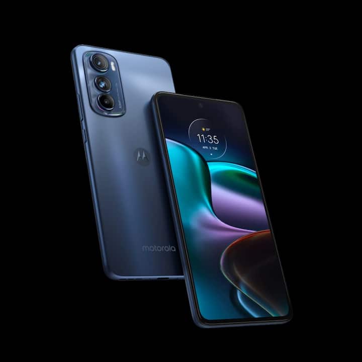 Motorola Edge 30 : इस फोन में क्वालकॉम स्नैपड्रेगन 778G प्रोसेसर दिया गया है. फोन में 6.55 इंच की स्क्रीन से Full HD+ डिस्प्ले दी गई है. स्मार्टफोन में ट्रिपल कैमरा सेटअप है. इसमें 50 MP का मेन रियर कैमरा, 50 MP का दूसरा और 2 MP का तीसरा कैमरा दिया गया है. इसके अलावा 32 MP का फ्रंट कैमरा है. इस फोन में 4020 mAh की बैटरी दी गई है. यह फोन 6 GB रैम + 128 GB इंटरनल स्टोरेज और 8 GB रैम + 128 GB की इंटरनल स्टोरेज के साथ आता है. 6 GB वाले वेरिएंट की कीमत 27,999 रुपये और 8 GB रैम वेरिएंट की कीमत 29,999 रुपये है.
