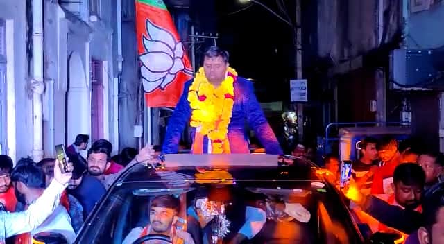 ડાયરાથી ફેમસ થયેલા કમાભાઈએ ભાવનગરમાં ભાજપના ઉમેદવાર જીતુ વાઘાણી માટે ચૂંટણી પ્રચાર કર્યો હતો
