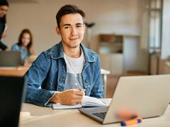 Diploma Courses: 12वीं पास हों या ग्रेजुएट, ये पांच डिप्लोमा कोर्स सिर्फ एक साल में दिलाएंगे पक्की नौकरी