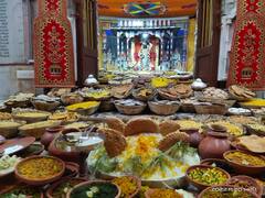 Annakoot: સોલા ભાગવત ખાતે ગોવર્ધન પૂજા અને અન્નકૂટ મહોત્સવની ભવ્ય ઉજવણી થઈ, જુઓ તસવીરો