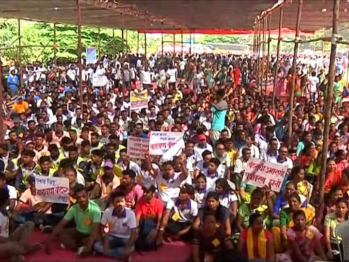 प्रस्तावित वाढवण बंदराविरोधात संघर्ष समितीनं मुंबईत आंदोलनाला सुरुवात केली आहे. त्यानंतर मंत्रालयावर मोर्चा काढण्यात येणार आहे.