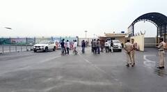 Mahesh Babu At Vijayawada: తండ్రి అస్థికలు కృష్ణా నదిలో కలిపేందుకు వచ్చిన మహేష్