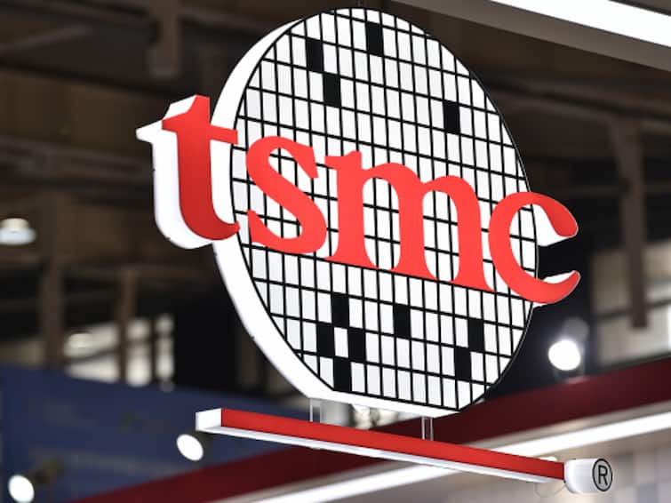 TSMC Arizona Chip Plant Welcome US Kamala Harris Morris Chang details Biggest iPhone Supplier TSMC's Arizona Factory Plan Welcomed By The US: Report