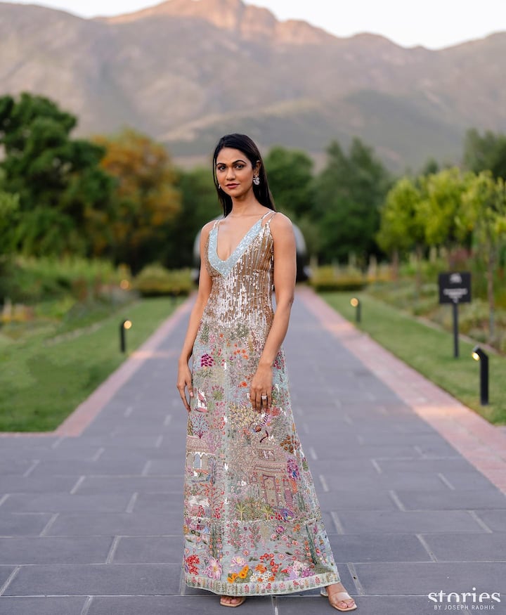 స్టైలిష్ స్టార్ అల్లు అర్జున్. ఆయనకు తగ్గ ఇల్లాలు అల్లు స్నేహ. -Image Credit: Allu Sneha/Instagram