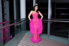 Urvashi Rautela : हिरेजडीत मुकुट आणि पिंक गाऊन... विश्व सुंदरी उर्वशी रौतेलाचा प्रिंसेस लूक