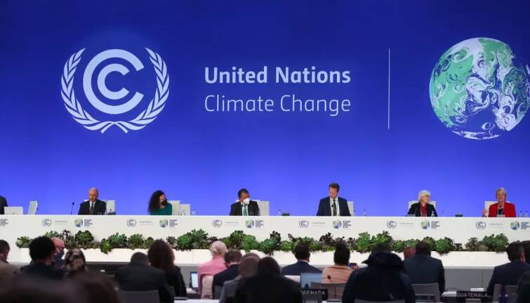 un climate change conference in egypt adopts loss and damage fund in cop27 Summit COP-27 Summit : विकसनशील देशांना नुकसानभरपाई मिळणार, संयुक्त राष्ट्रांकडून 'लॉस अँड डॅमेज' विशेष निधीसाठी एकमत