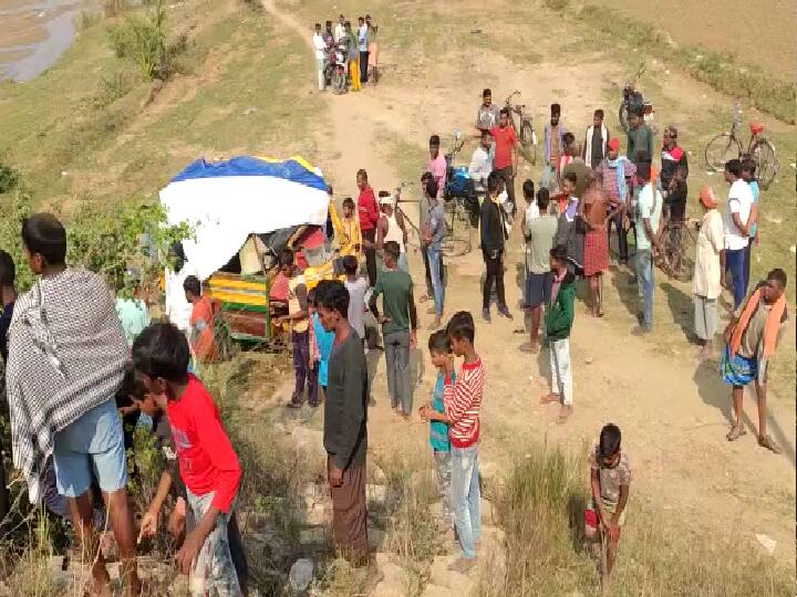 Nawada Accident: One Woman Death and Eight Injured in Road Accident in Nawada of Bihar ann Nawada Accident: नवादा में 20 फीट नीचे गड्ढे में जा गिरा सवारियों से भरा ऑटो, महिला की मौत, आठ घायल