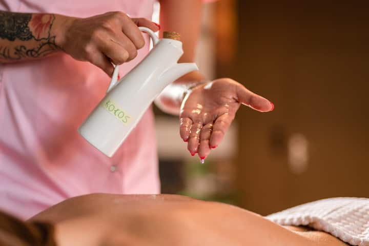 অ্য়ারোমায় ব্যবহার করা  এসেনশিয়াল অয়েলের মাত্রা সঠিক না থাকলে, নানাভাবে আপনি অসুস্থ হয়ে পড়তে পারেন।