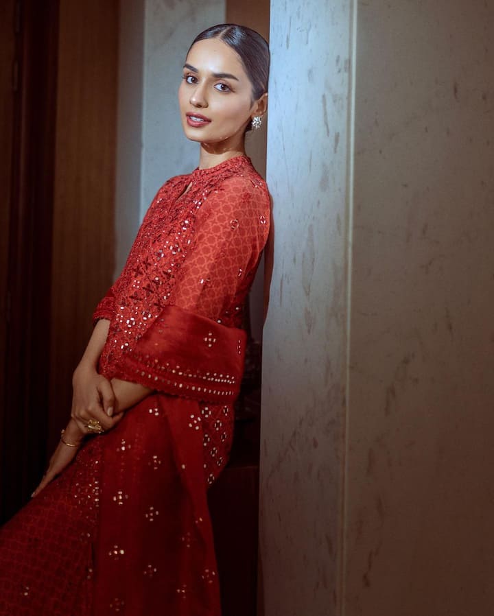 दरम्यान, मानुषी छिल्लरचा बोल्ड व्हिडिओ सोशल मीडियावर धुमाकूळ घालत आहे. (फोटो सौजन्य:manushi_chhillar/इंस्टाग्राम )