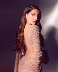 Nora fatehi : સાડીમાં નોરા ફતેહીનો કાતિલ અંદાજ વાયરલ, જુઓ બોલ્ડ તસવીરો