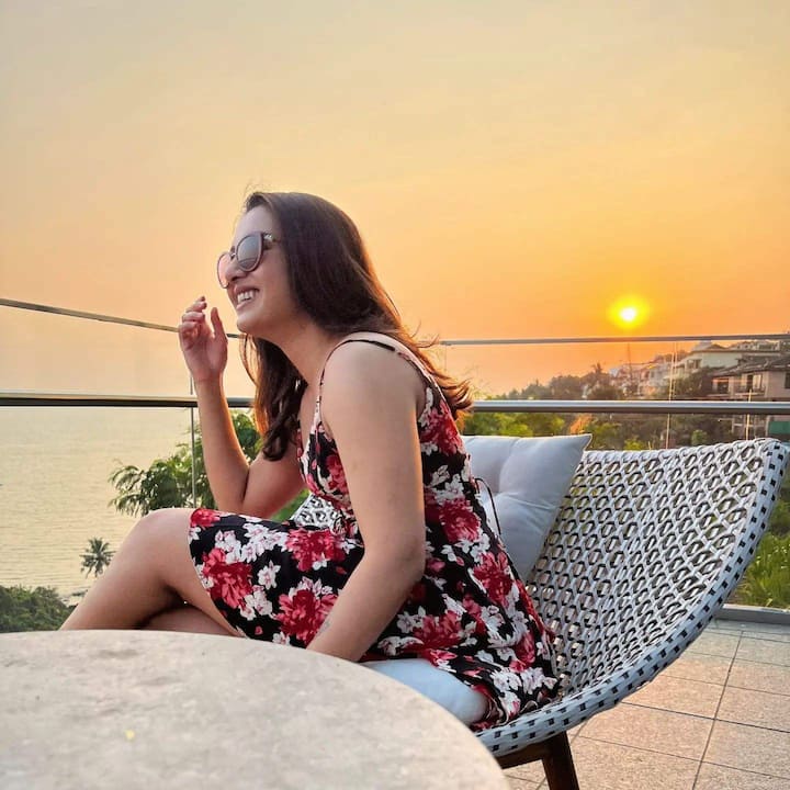 ప్రస్తుతం ‘వాల్తేరు వీరయ్య’లో నటిస్తోంది. Photo Credit: Catherine Tresa Alexander/Instagram