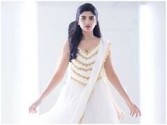 Jabardasth Varsha: తెల్లటి మల్లెపువ్వుకు పోటీ ఇస్తున్న జబర్దస్త్ వర్ష