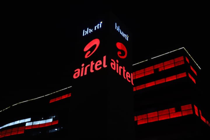তাহলে কি এই দুই রাজ্য ছাড়া আর কোথাও Airtel Plan-এর খরচ বাড়বে না? প্রতিবেদনটিতে এ-ও উল্লেখ করা হয়েছে, Airtel তার রিচার্জ প্যাকের খরচ বৃদ্ধির ট্রায়াল শুরু করেছে।
