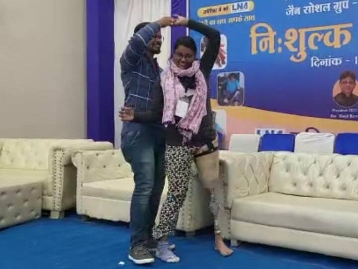 woman who lost a leg in road accident danced with husband, video went viral on social media ANN हादसे में एक पैर गंवाने वाली महिला ने पति के साथ किया डांस, सोशल मीडिया पर वायरल हुआ वीडियो, पढ़िए नाहिद की कहानी
