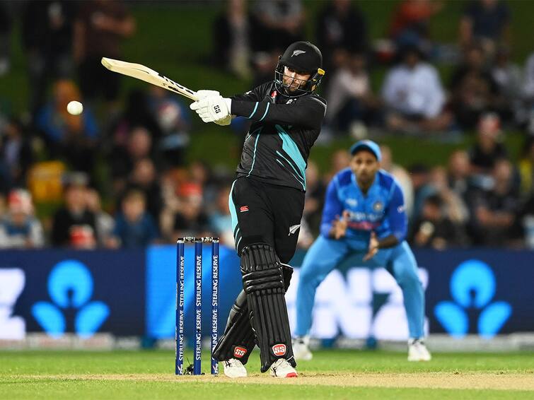 IND vs NZ, 3rd T20 New Zealand gave target of 161 runs to india know details IND vs NZ, 3rd T20 : न्यूझीलंड 160 धावांवर सर्वबाद, कॉन्वे-फिलिप्सनं अर्धशतकं ठोकत सावरला डाव