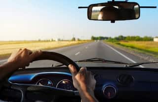 Car Driving Rules: ਹਾਈਵੇਅ 'ਤੇ ਲੇਨ ਬਦਲਦੇ ਸਮੇਂ ਇਨ੍ਹਾਂ ਗੱਲਾਂ ਦਾ ਧਿਆਨ ਰੱਖੋ, ਨਹੀਂ ਤਾਂ ਹੋ ਸਕਦਾ ਹਾਦਸਾ